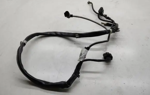 Volkswagen PASSAT B7 Engine installation wiring loom
