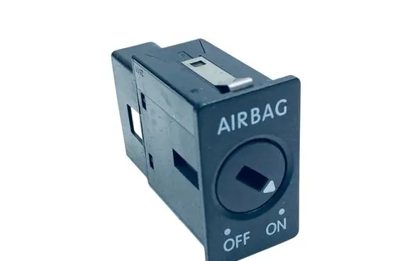 Passenger airbag on/off switch