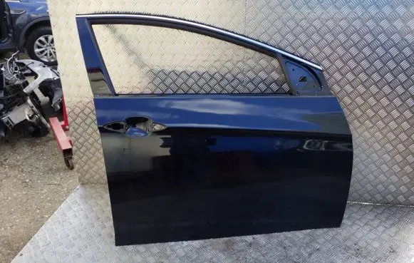 Hyundai i40 Front door