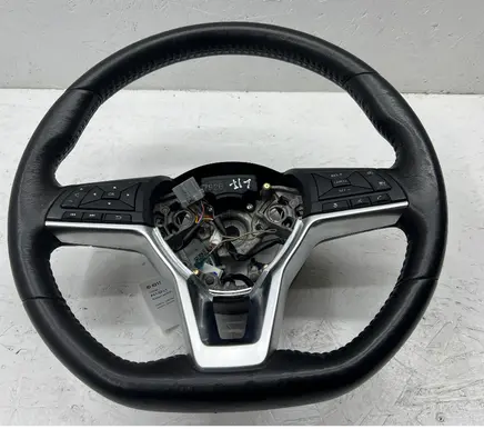 Nissan Leaf II (ZE1) Steering wheel