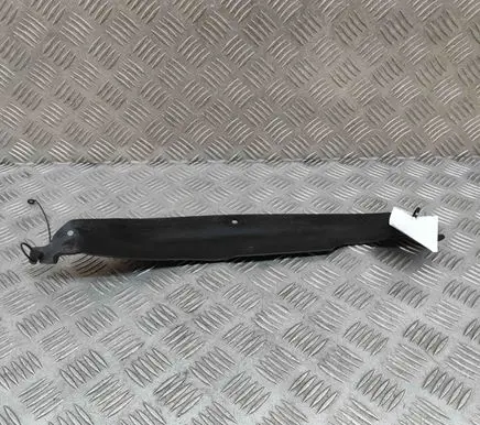 Porsche Boxster 986 Fender end trim 99650464201
