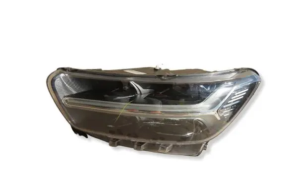 Volvo XC40 Headlight/headlamp 31655988