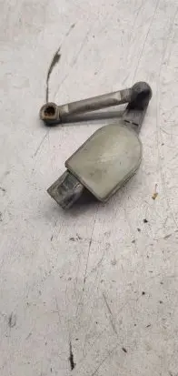 Volkswagen PASSAT B6 Rear height level sensor lever 1t0907503