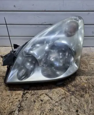 Toyota Corolla Verso AR10 Headlight/headlamp