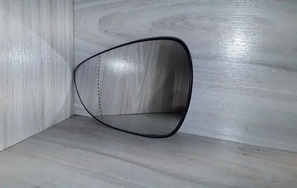 Ford Fiesta Wing mirror glass 4202044