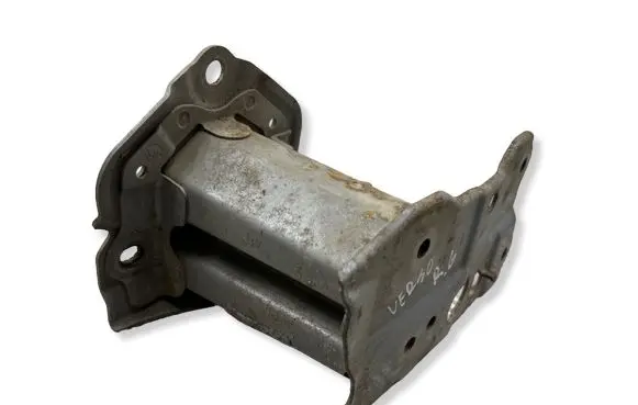 Toyota Verso Rear bumper shock impact absorber/damper 