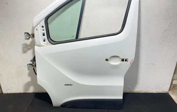 Door (2 Door Coupe)