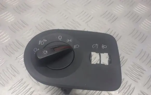 Seat Ibiza IV (6J,6P) Light switch 6J1941531A