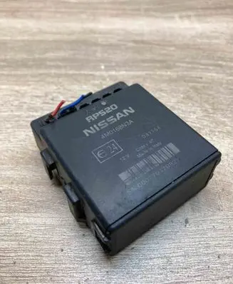 Nissan Qashqai Parking PDC control unit/module 4M0168N3A