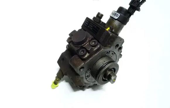 Ford Mondeo Mk III Fuel injection high pressure pump 0445010139 B17CV 183281