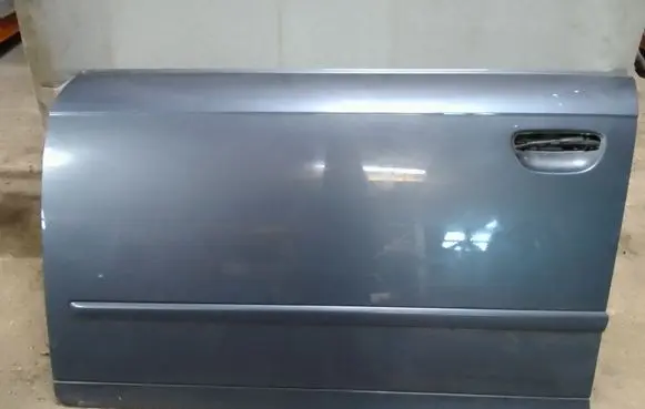 Audi A4 S4 B7 8E 8H Front door 