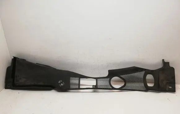 Audi A4 S4 B8 8K Wiper trim 8K1819447