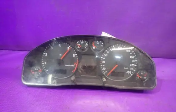 Audi A4 S4 B5 8D Speedometer (instrument cluster) 09053412021