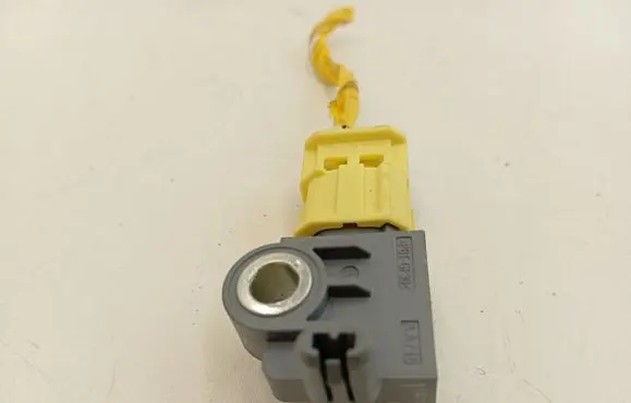 Hyundai Tucson TL Airbag deployment crash/impact sensor 95920B4000
