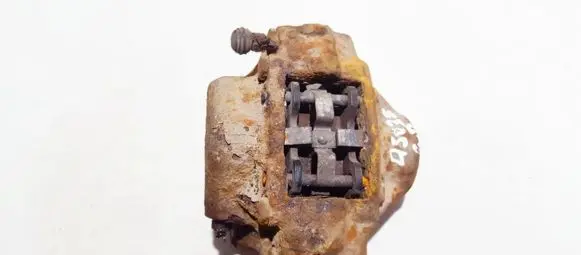 Opel Vectra B Rear brake caliper