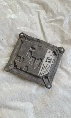 Audi A4 S4 B8 8K Headlight ballast module Xenon 8K0907472A 10EEG100136 130732921801