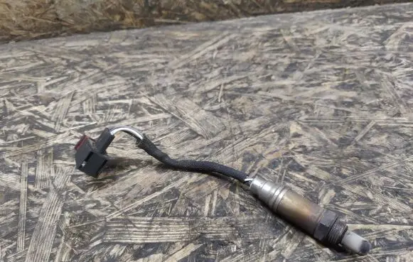Porsche Boxster 986 Lambda probe sensor 98660612601