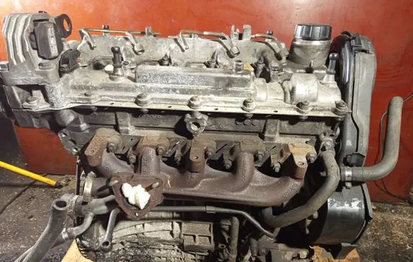 Volvo XC90 Engine D5244T