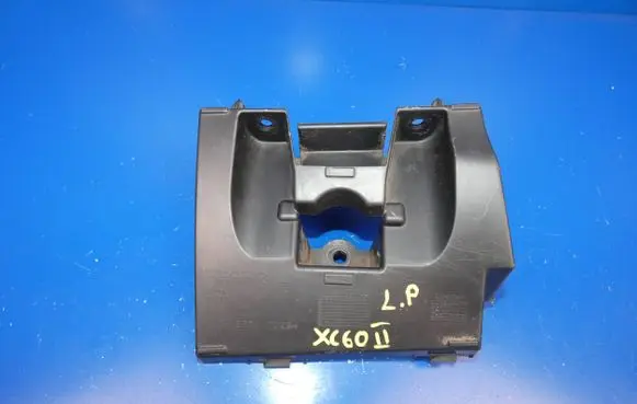 Volvo XC60 Fender mounting bracket 32216697 AED31