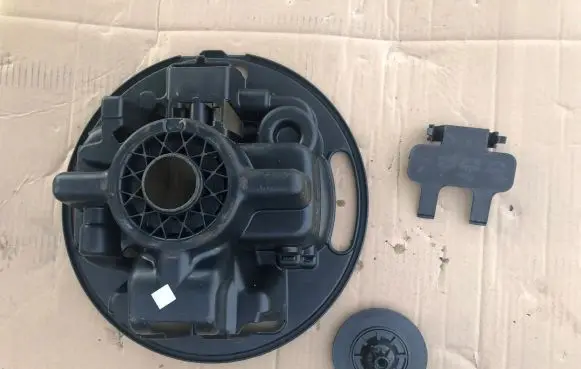 Renault Laguna II Spare wheel section trim 