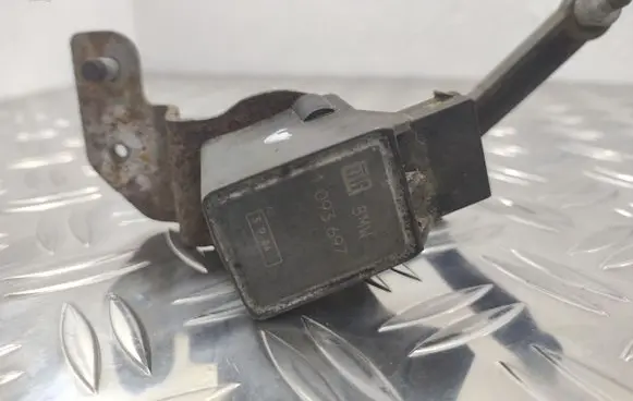 BMW 5 E60 E61 Headlight/headlamp level sensor 1093697
