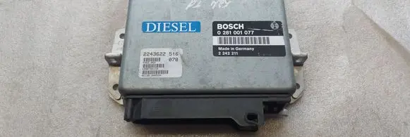 BMW 5 E34 Engine control unit/module 0281001077 2242211