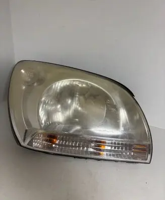 KIA Sportage Headlight/headlamp 921011F0
