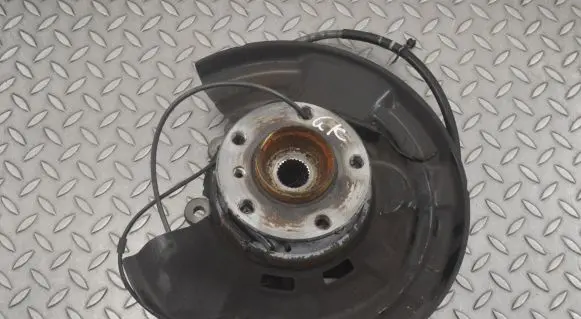 BMW 2 F22 F23 Rear wheel hub