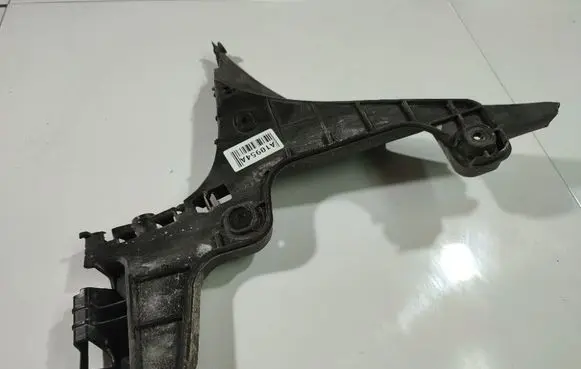 Audi A3 S3 8P Front bumper mounting bracket