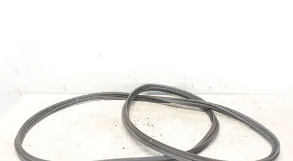 Opel Mokka X Trunk rubber seal (body) 