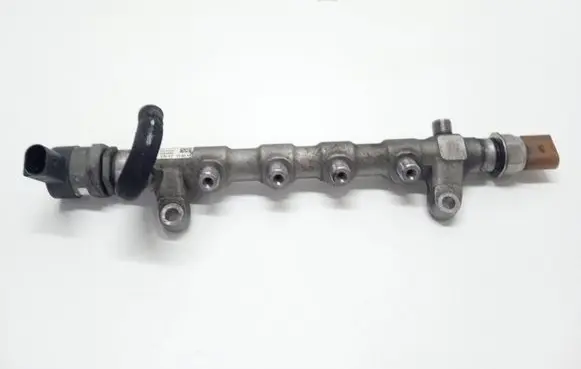 Volkswagen PASSAT B7 Fuel main line pipe 03L089N 0083398 R03L125C