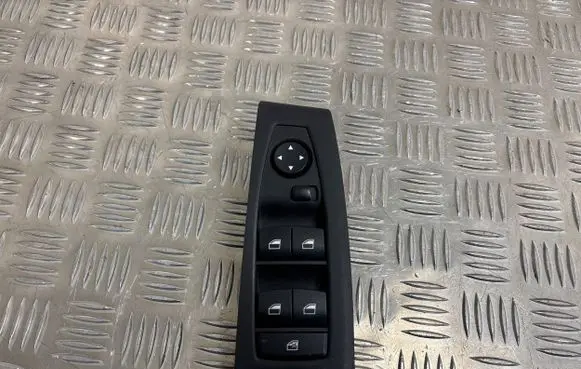 BMW 2 F46 Electric window control switch 9297346 929734601