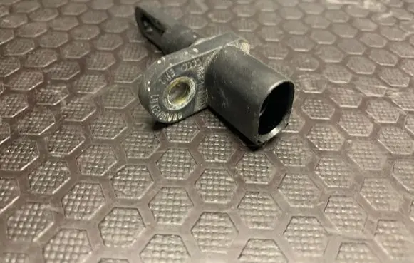 Audi A6 S6 C5 4B Intake air temperature sensor 068905379A
