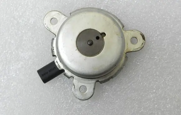 Ford Focus Camshaft vanos timing valve 2474491 CM5G6M280FC