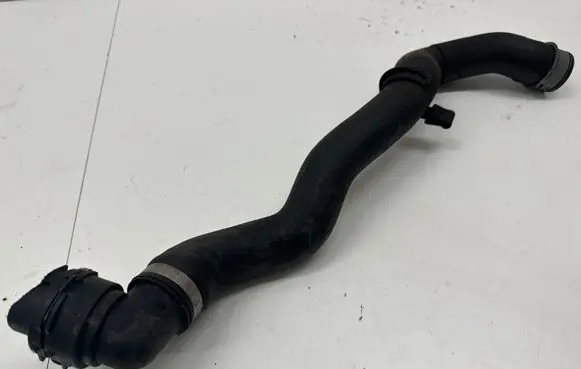 Mercedes-Benz S W222 Engine coolant pipe/hose A2225010093