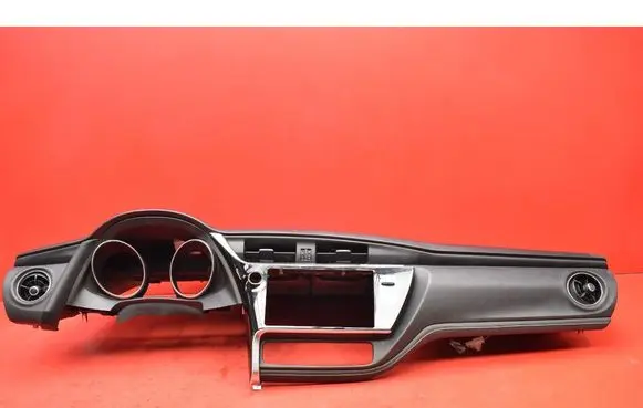 Toyota Auris E180 Dashboard 