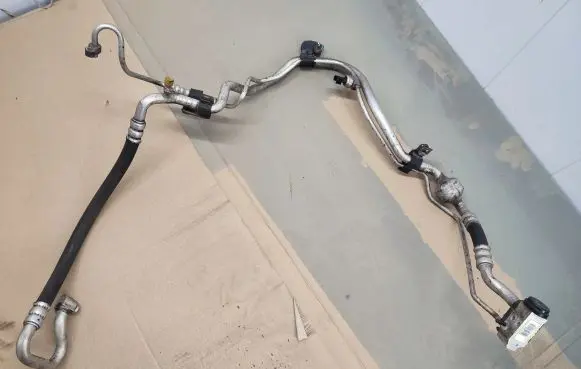 KIA Ceed Air conditioning (A/C) pipe/hose 977751H250