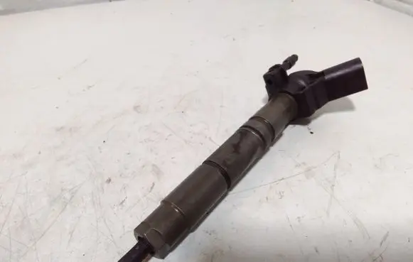 Mercedes-Benz ML W164 Fuel injector A6420700587 0445115027