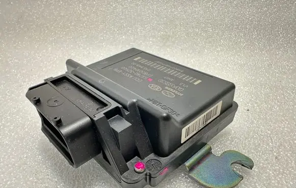 Hyundai i40 Hand brake control module 597903Z500 01084800 EP80010400