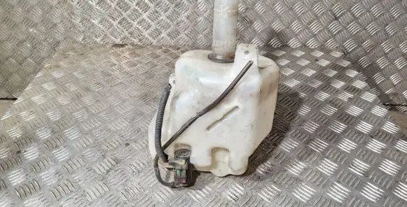 Honda Prelude Windshield washer fluid reservoir/tank