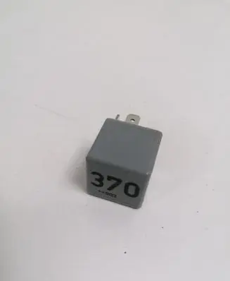 Audi A8 S8 D2 4D Other relay 8D0951253