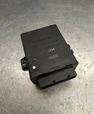 Mercedes-Benz E W211 Air suspension control unit module (rear) A2115450432 410213006001 0042