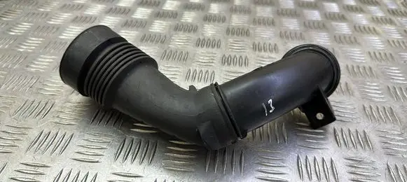 Peugeot 2008 I Air intake hose/pipe 9801000980