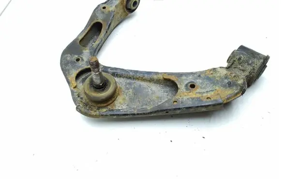 Nissan Navara D40 Front lower control arm/wishbone