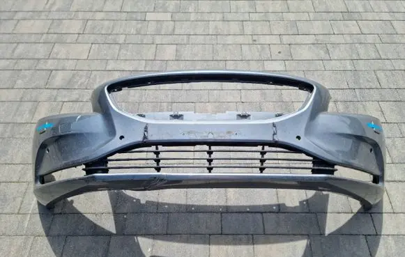 Volvo V40 Front bumper 31283732 4902630121 880019881