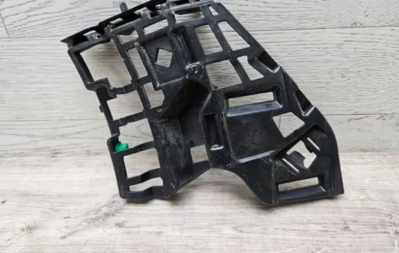 Volvo XC90 Front bumper mounting bracket 31353406
