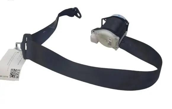 Middle seatbelt (rear)