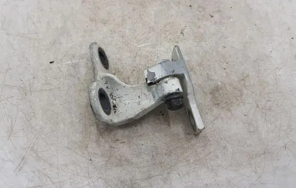 BMW 7 E65 E66 Front door upper hinge NOCODE