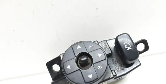 KIA Carnival Wing mirror switch 935404D100
