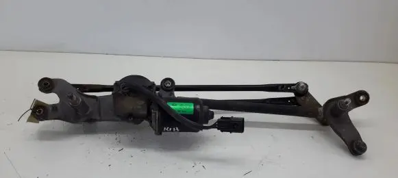 KIA Sorento Front wiper linkage and motor 981003E100